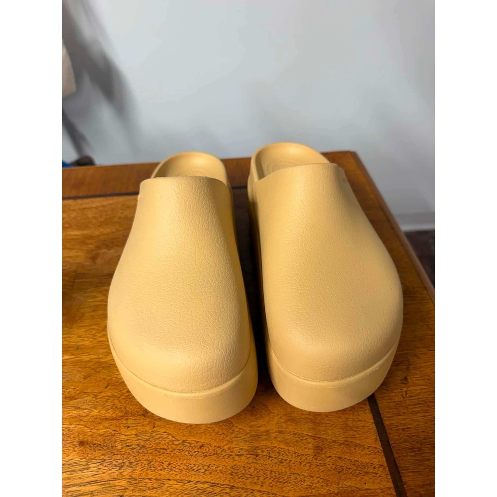 Crocs Womens 9 Tan Dylan Wheat Clog Platform Slip On Loafer Mule 209392-2Y2 - Picture 6 of 9